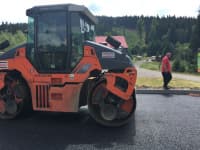 Další krajské silnice se dočkaly rekonstrukcí